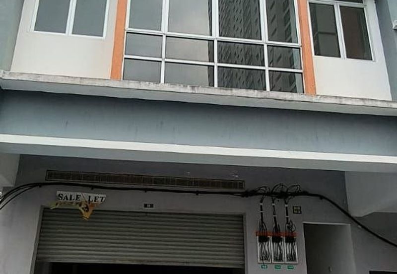 Endlot💗Ground Floor Shoplot near Acacia Residence Brand new, Salak Tinggi