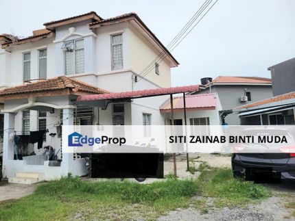 Property Details: - Individual title - Leasehold (Bumi Lot) - Land Area:2838 sqft - 9 Bedrooms ( Renovated)  - 3 Bathrooms - Kitchen Cabinet - House r, Selangor, Puchong