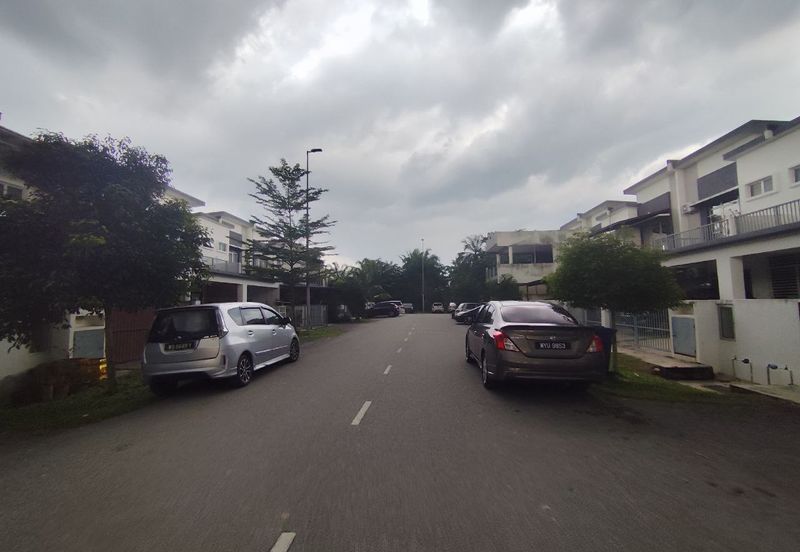 Taman Warisan Hijauan, Dengkil