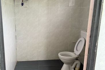 For sale single storey in taman Dato Mohd Taha 