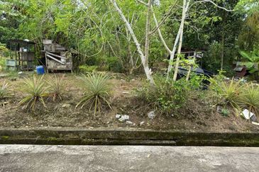 For sale single storey in taman Dato Mohd Taha 