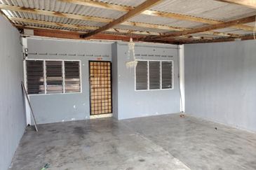 For sale single storey in taman Dato Mohd Taha 
