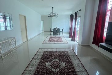 Albury at Mahkota Hills