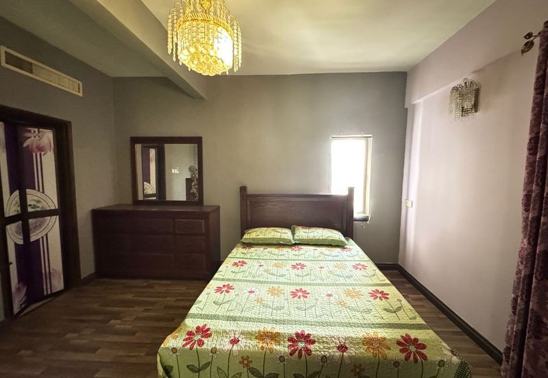 Golden Coast Condominium