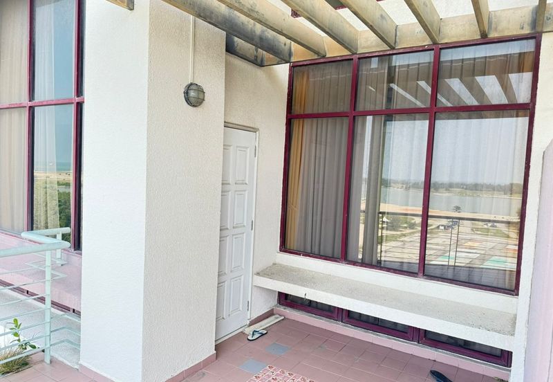 Golden Coast Condominium