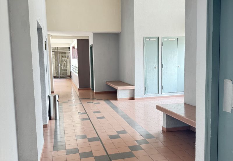 Golden Coast Condominium