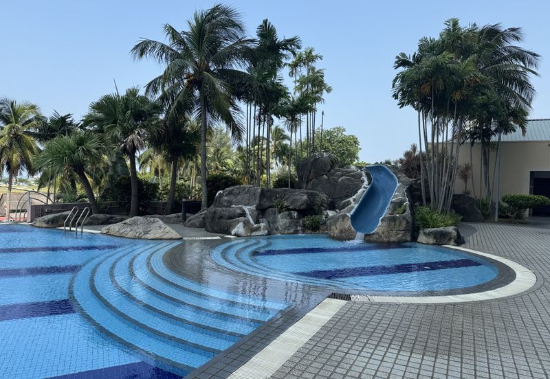 Golden Coast Condominium