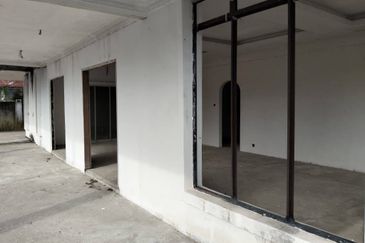 Albury at Mahkota Hills