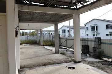 Albury at Mahkota Hills