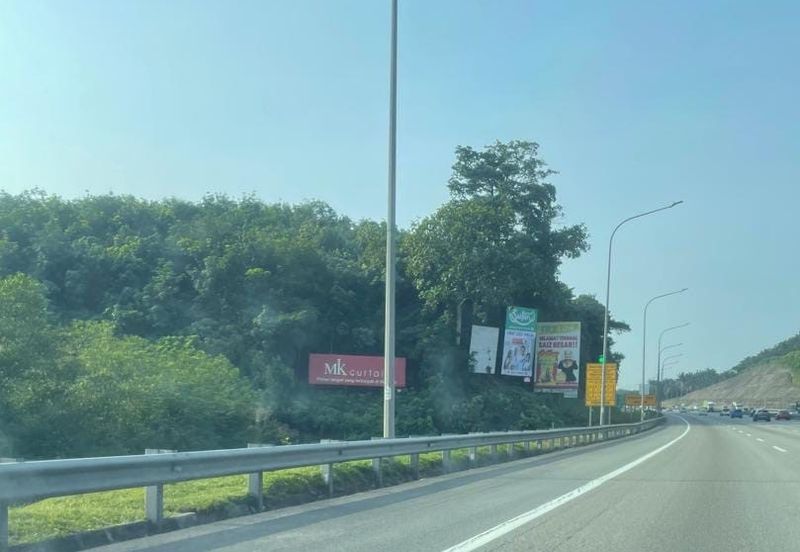 PLUS Highway Nilai arah Seremban KM24 Freehold