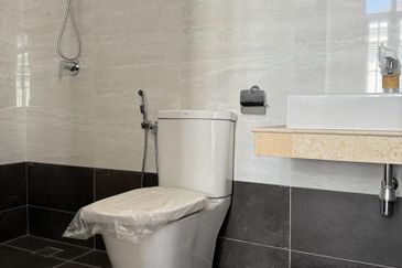 Straits Courtyard Residences