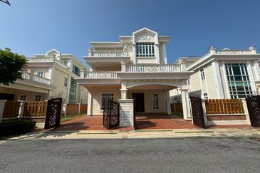 Straits Courtyard Residences