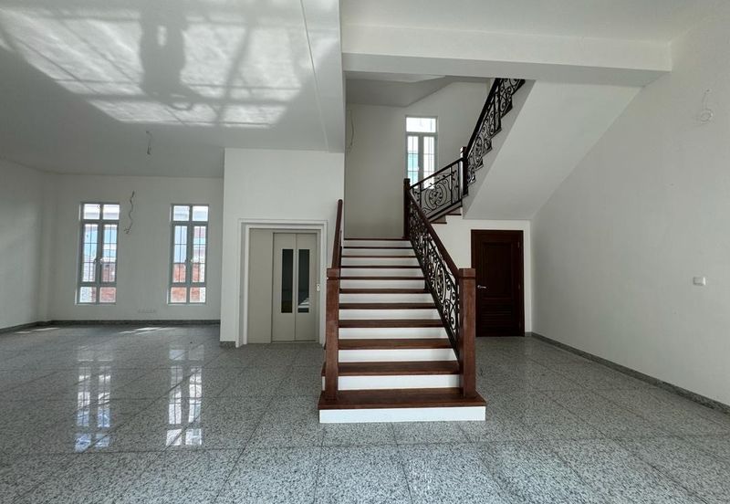 Straits Courtyard Residences