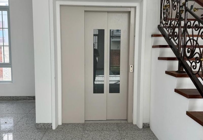 Straits Courtyard Residences