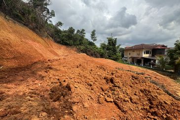 Lot Banglo DB12 Kg Abu Bakar Baginda Bangi Kajang Putrajaya