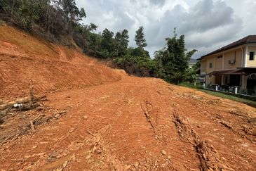 Lot Banglo DB12 Kg Abu Bakar Baginda Bangi Kajang Putrajaya