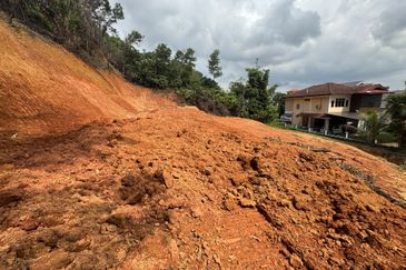 Lot Banglo DB12 Kg Abu Bakar Baginda Bangi Kajang Putrajaya