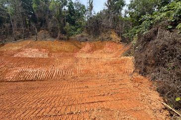 Lot Banglo DB12 Kg Abu Bakar Baginda Bangi Kajang Putrajaya