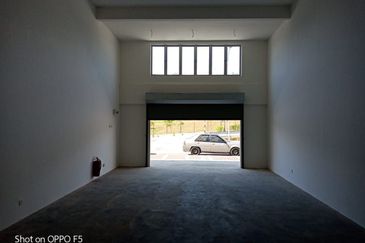 Anika @ Bandar Ainsdale