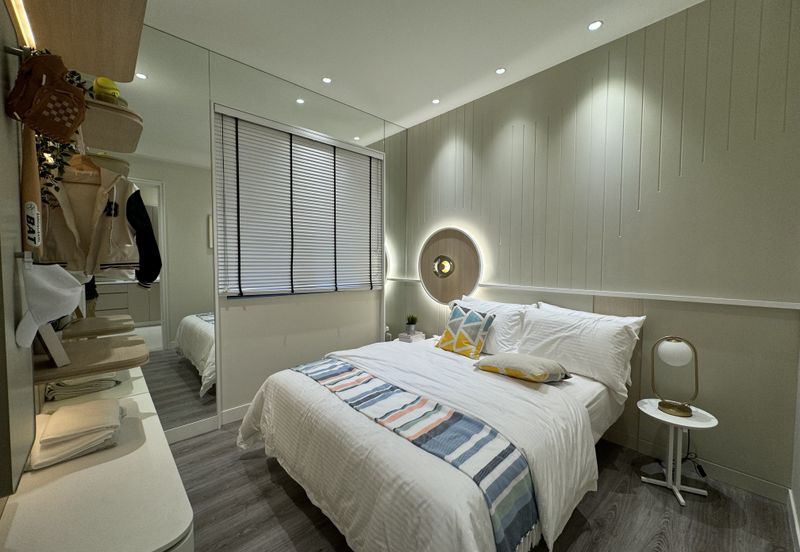 Direct Link Bridge to MRT 2 Station ! 80meter ONLY