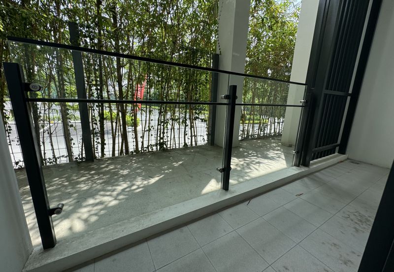 Direct Link Bridge to MRT 2 Station ! 80meter ONLY