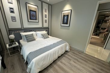 Direct Covered Link Bridge to MRT Station 