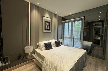 Direct Link Bridge 80m to MRT station