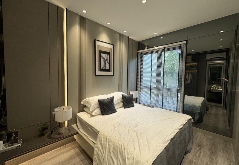 Direct Link Bridge 80m to MRT station