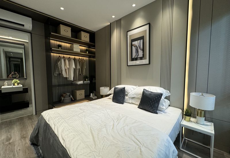 Direct Link Bridge 80m to MRT station