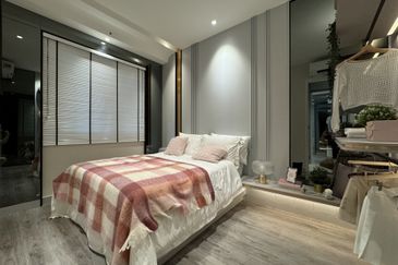 Direct Link Bridge 80m to MRT station