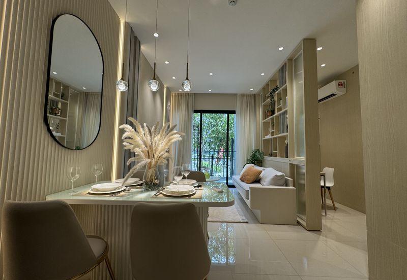 Direct Link Bridge 80m to MRT station