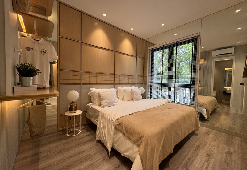 Direct Link Bridge 80m to MRT station