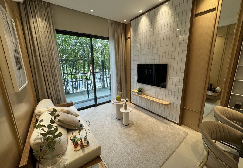 Bamboo Hill Residences with Full Covered link bridge to MRT Station