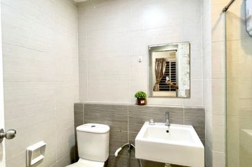 SetiaWalk R3 Solace Service Apartment