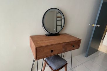 Puncak Hijauan (Hijauan Heights)