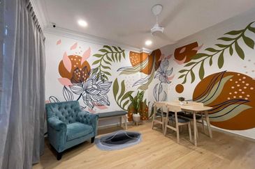 Master Bedroom with Window and private bathroom at SS15/7 near Inti Subang for RENT 