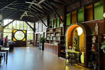 3 storey cascading resort at Pantai Hills Seremban