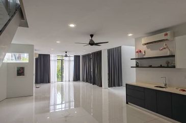 Mirage By The Lake @ Perdana Lakeview West