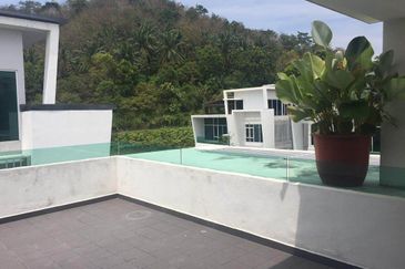 3.5 Storey Bungalow Aspan Garden Residence Cyber