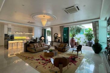 3.5 Storey Bungalow Aspan Garden Residence Cyber