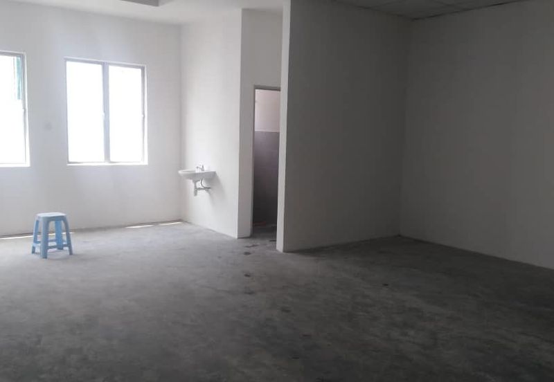 2 & 3 Storey Shop lot at Bandar Prima Senawang