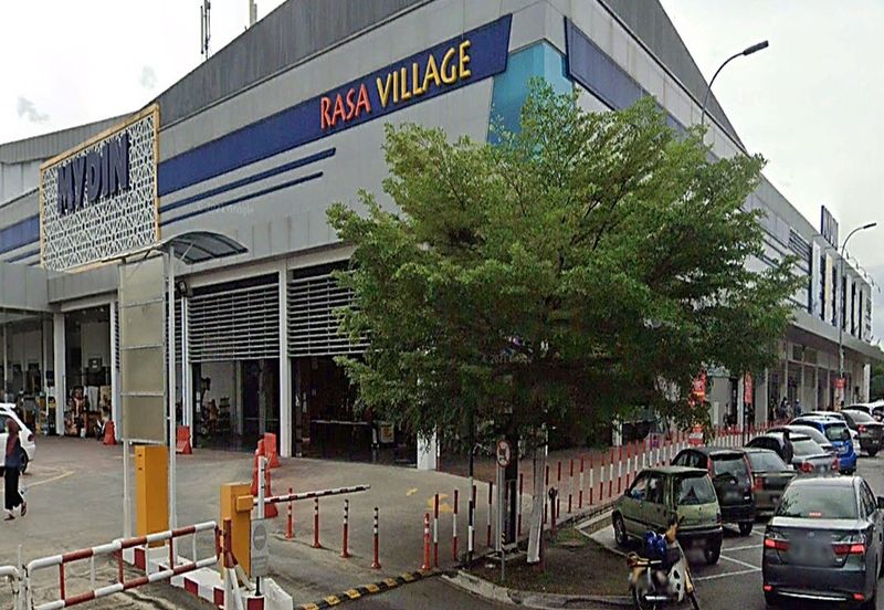 2 & 3 Storey Shop lot at Bandar Prima Senawang