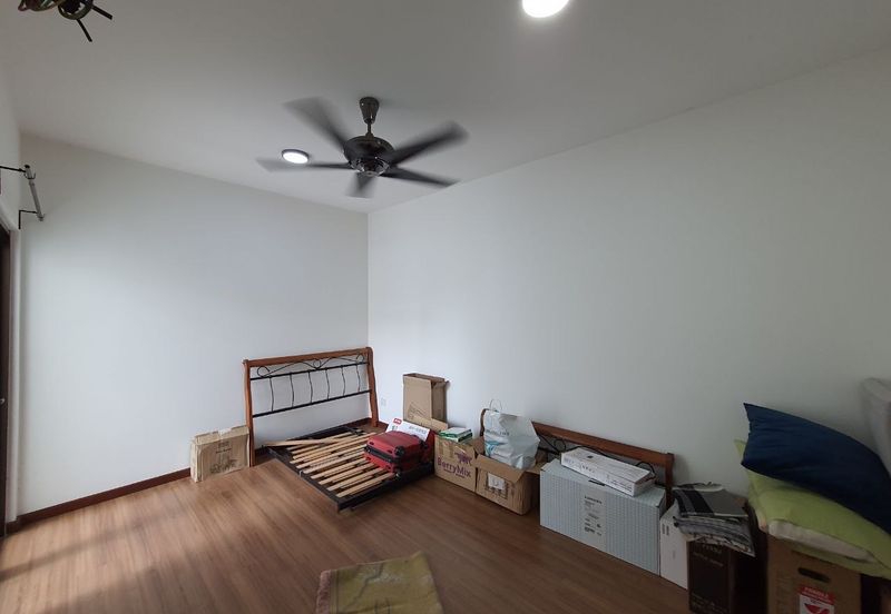 TOWNHOUSE CEMPAKA SERI 2 KOTA SERIEMAS