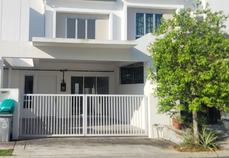 TIARA SENDAYAN (PRESINT 2)