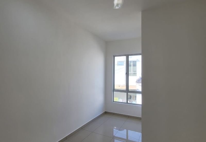 TIARA SENDAYAN (PRESINT 2)