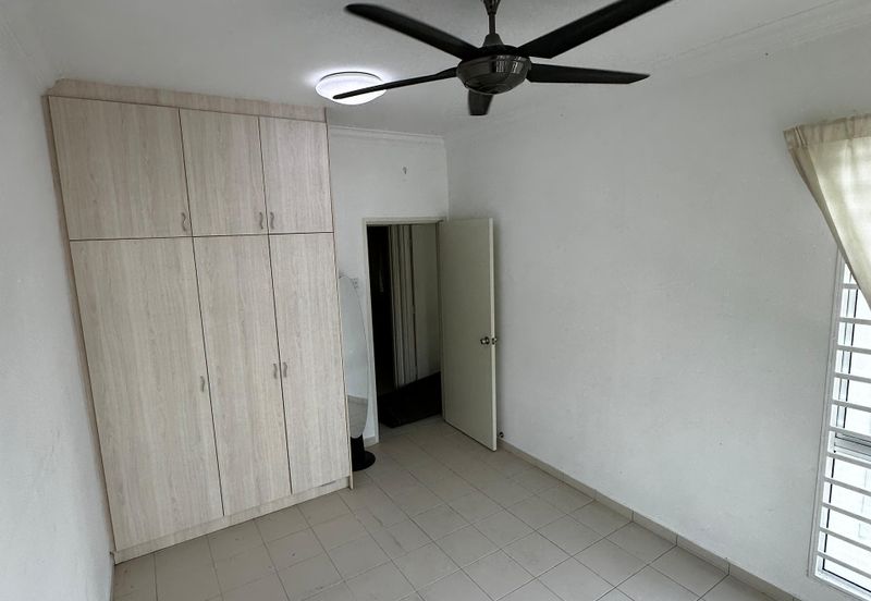 GARDEN VILLA APARTMENT (LAMAN VILLA)