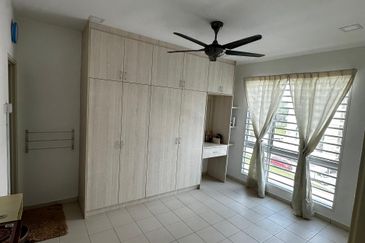 GARDEN VILLA APARTMENT (LAMAN VILLA)