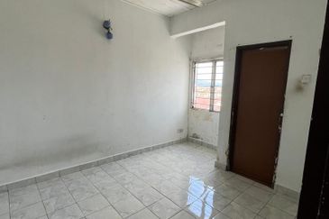 Pangsapuri Mutiara Subang