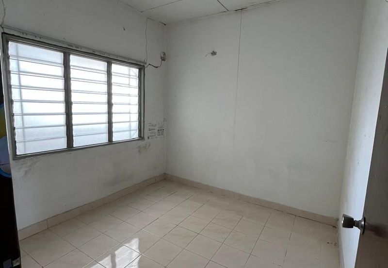 Pangsapuri Mutiara Subang