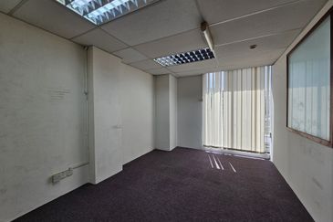 Plaza Dwitasik, Bandar Sri Permaisuri